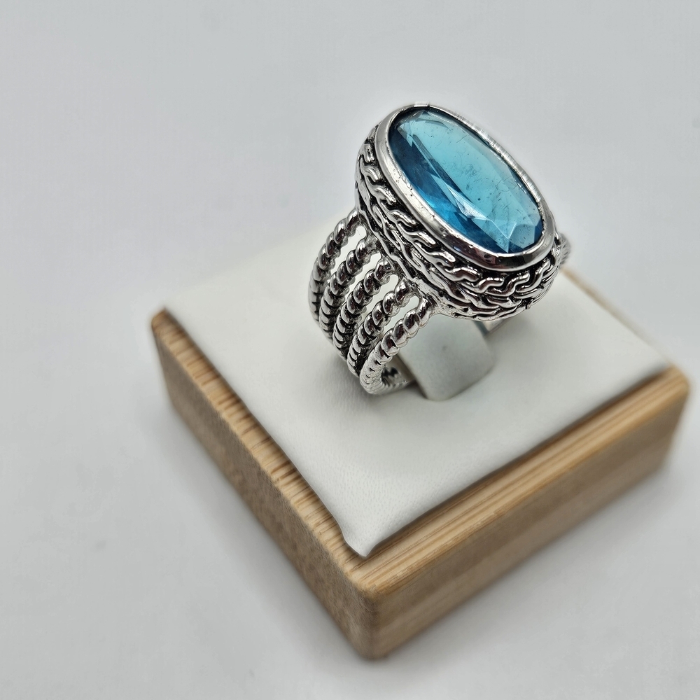 Oval Aqua Glass Silver Tone Five Band Statement Ring SIze 8